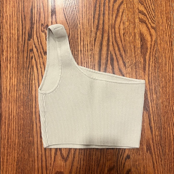 Babaton Cream Ribbed One-Shoulder Top Babaton Sculpt Knit - Picture 2 of 3